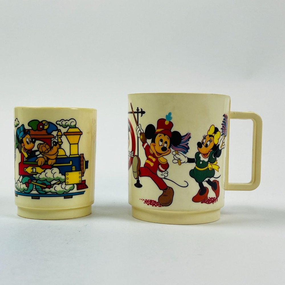 Vintage Disney Disneyland Deka Plastic Yellow Tumbler Train Them Retro Cups